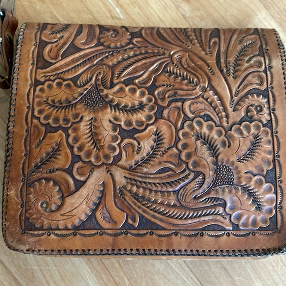 Vintage tooled Mexican leather irises saddle leather bag purse - Picture 9 of 12
